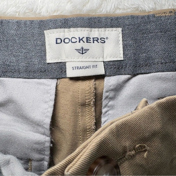 Dockers Mens Straight Fit Tan Khaki Pants 30x30 - Picture 4 of 9